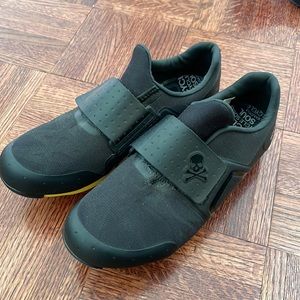 Barely worn soulcycle shoes size 39 (7.5 in women’s US)